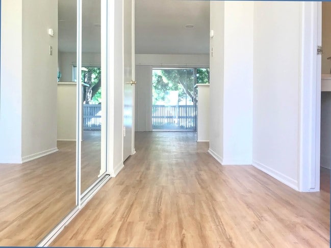 Photo - Ocean West Apartments