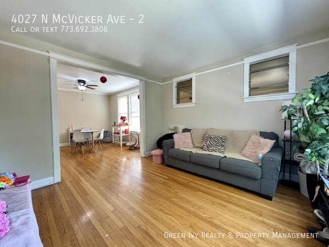 Photo - 4027 N McVicker Ave Unit 2
