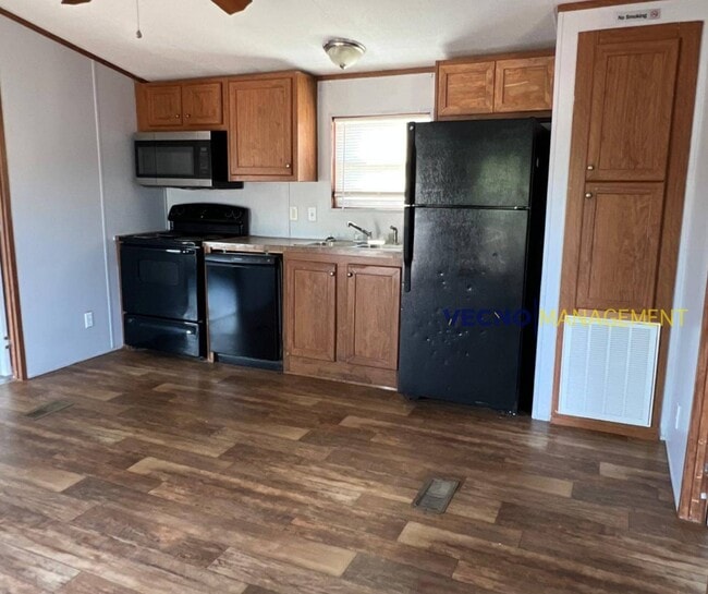 Photo - 1819 Country Rd