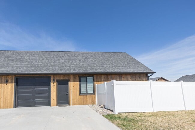 Photo - K215LI Unit ADU