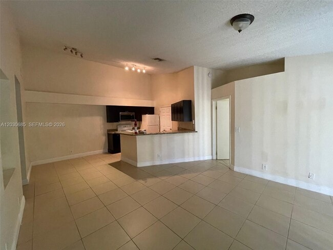 Photo - 9999 Summerbreeze Dr Unit 915