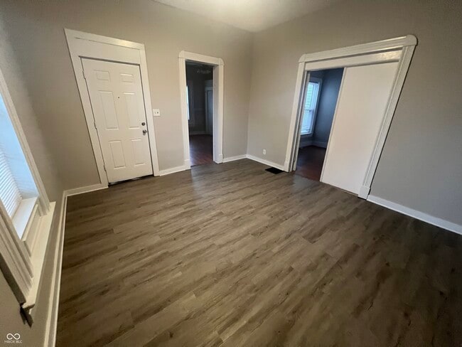 Photo - 2509 E 10th St