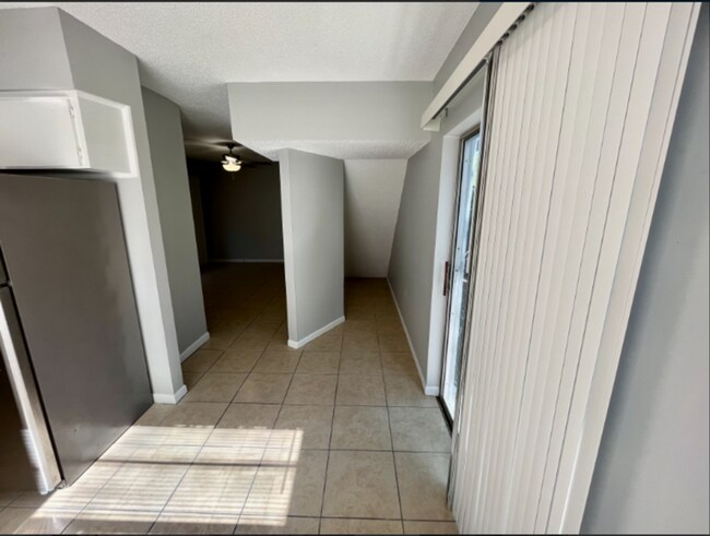 Photo - 10224 N Ojus Dr Unidad A