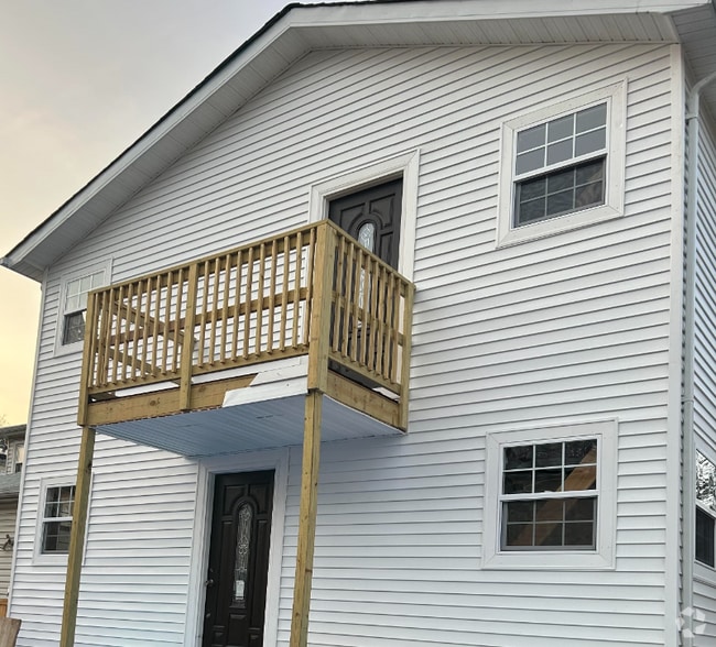 Building Photo - 155-52-155116 116th Dr Rental