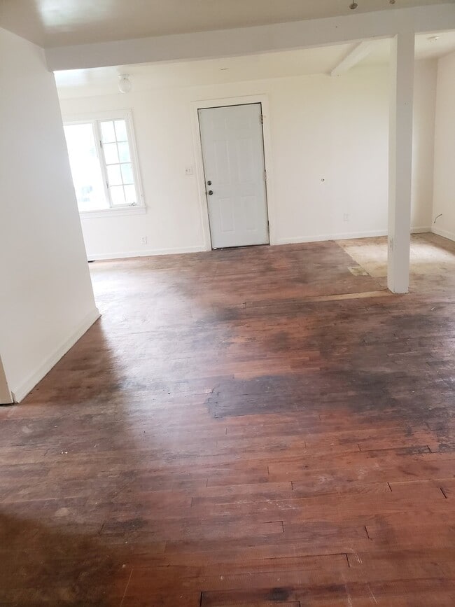 Photo - 409 Hendry St Unit 409