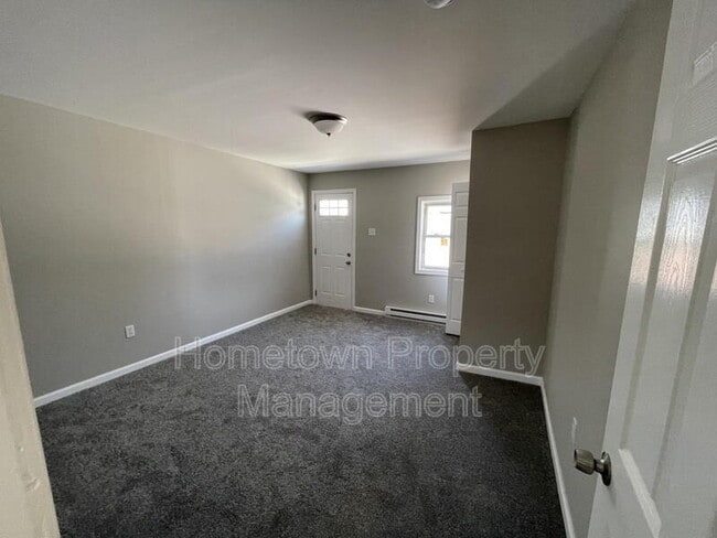 Photo - 663 E Market St Unit 665 APT #4
