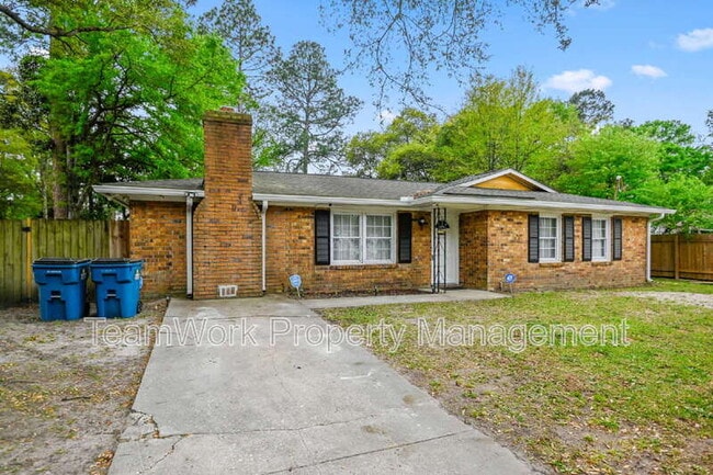 Photo - 4467 Donwood Cir