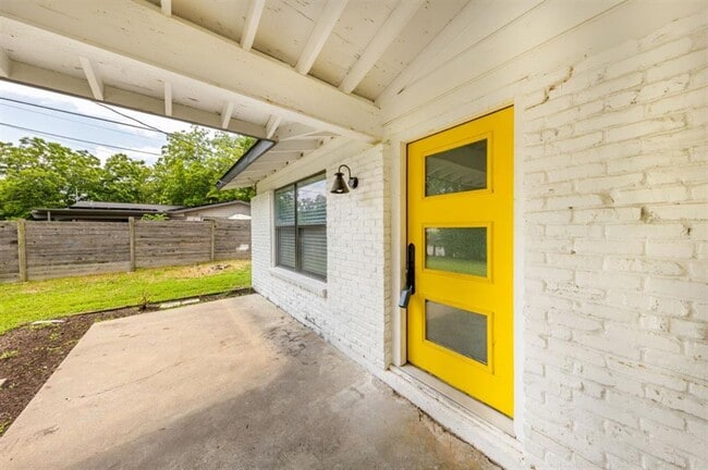 Photo - 1423 Braes Ridge Dr