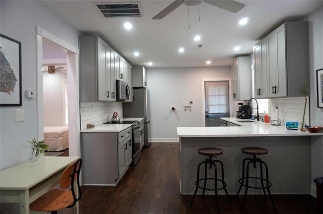 Photo - 551 Culberson St SW