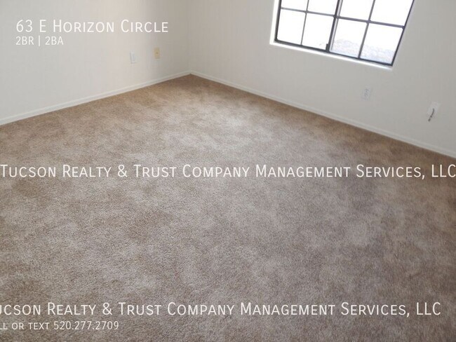 Photo - 63 E Horizon Cir House