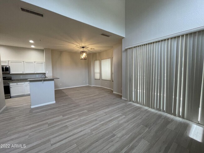 Photo - 16420 N Thompson Peak Pky