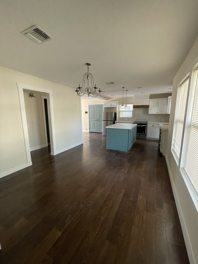 Photo - 226 Venice St