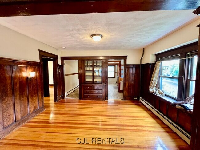 Photo - 40 Copley St