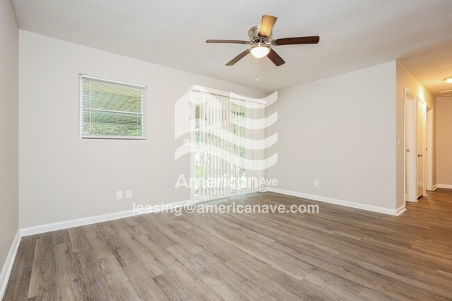 Photo - 1439 Chalbena Ave