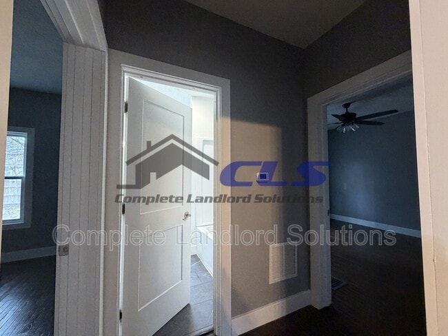 Photo - 10 N 37th St