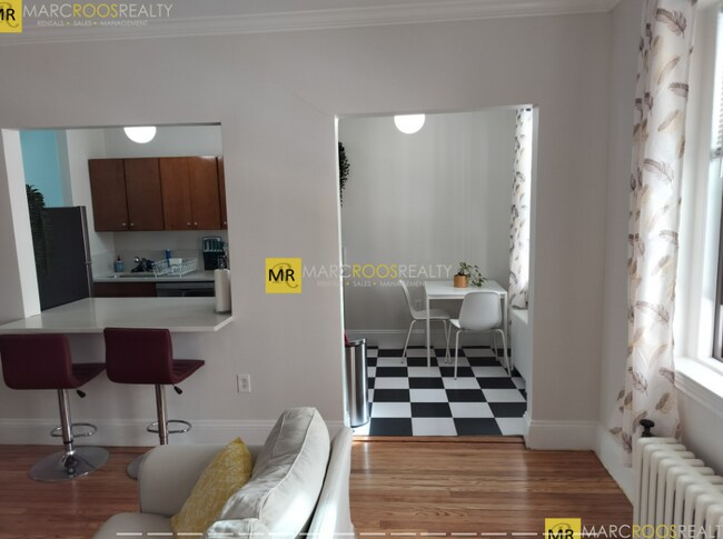 Photo - 82 Jersey St