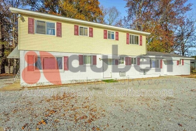 Building Photo - 566 Julian Rd