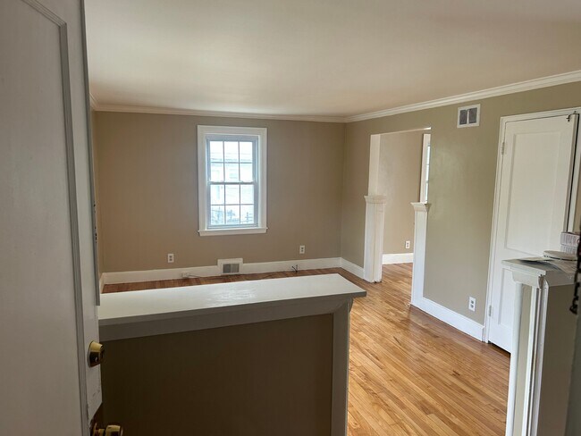 27 Southmere Rd Unit 1