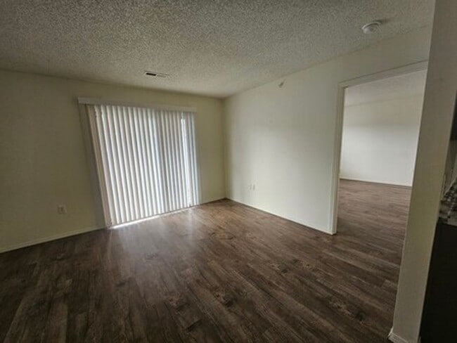 Photo - 1 Bedroom at Willow Trace Unit Univ.