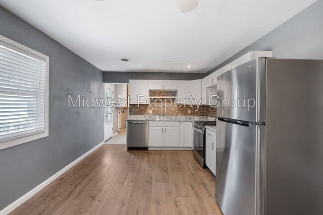 Photo - 1595 Flicker Dr