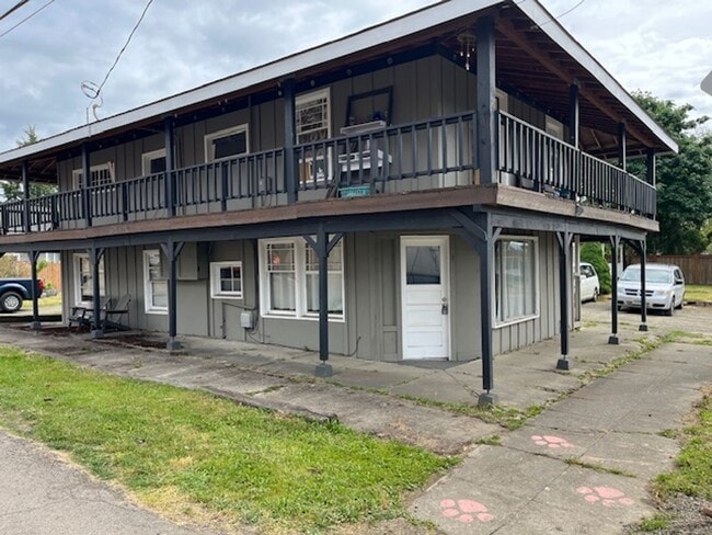 Building Photo - 205 E Main St Unit 4