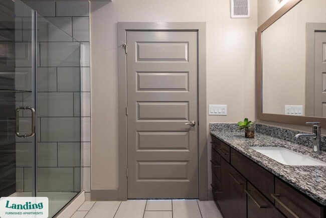 Photo - 6107 E Riverside Dr Unidad 439