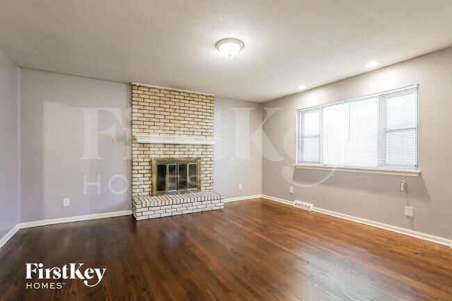 1004 SW 14th St Terrace