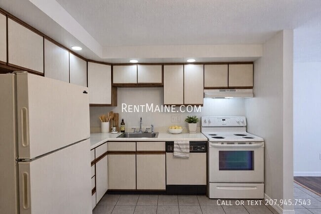 Photo - 20 Tall Pines Dr Unit 8