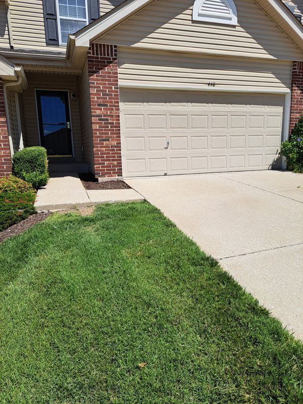 Photo - 418 Willott Square Dr