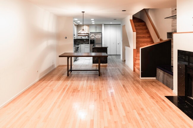 Photo - 1810 N Fremont St Unidad 11