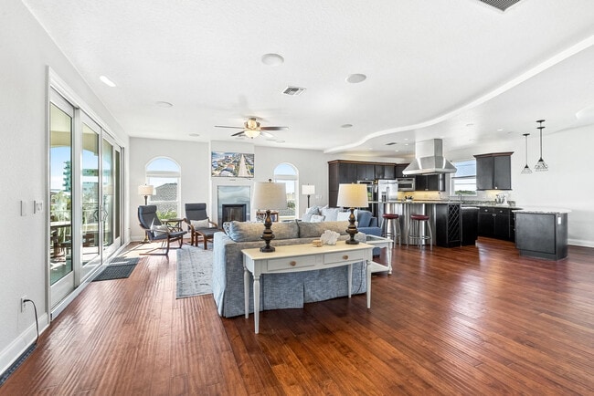 Building Photo - 2608 Hill St Unit ID1249657P Rental