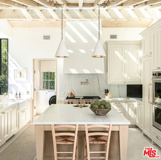 Photo - 9161 Hazen Dr