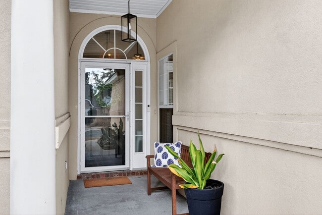 Photo - 4 bedroom 2 bathroom home in Mainstreet Subdivision - Richmond Hill GA