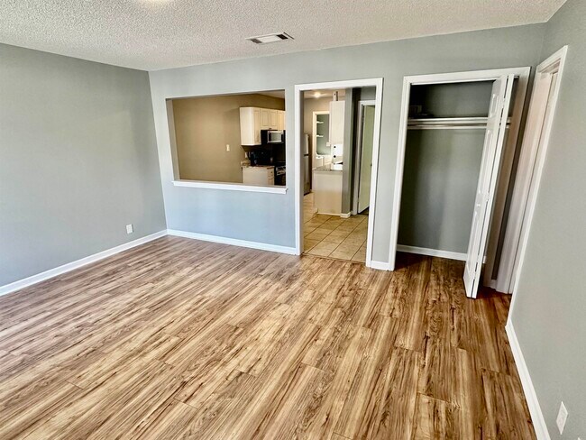 Photo - 755 Burcale Rd