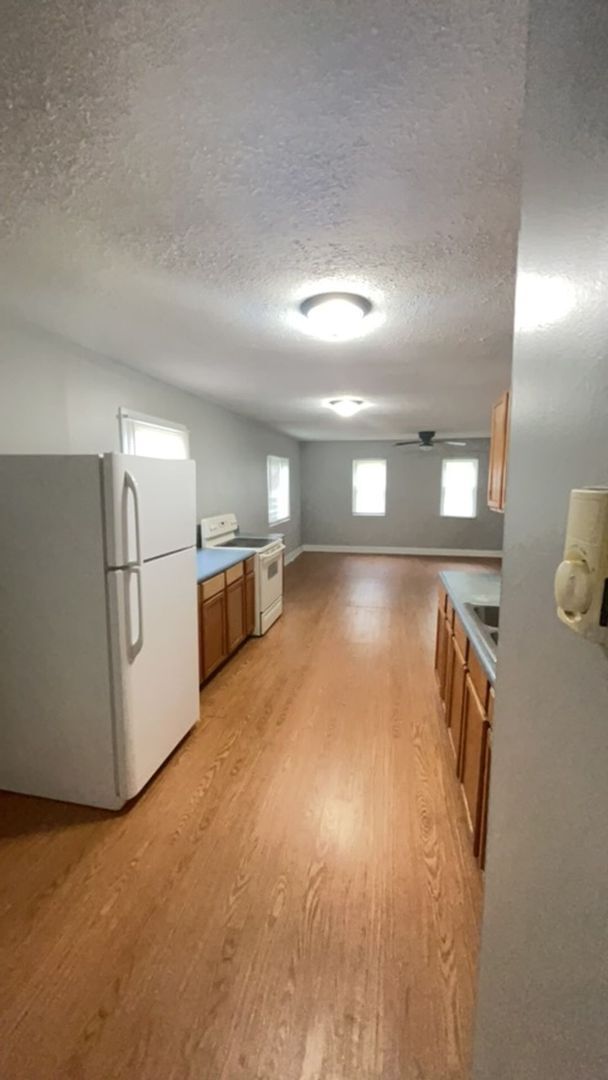 Photo - 111 S Dicks St Unidad 111 S Dicks St