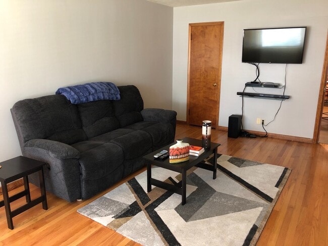 2104-2108 W. 16th St - 2104-2108 W. 16th St Unit 2104 W 16th St