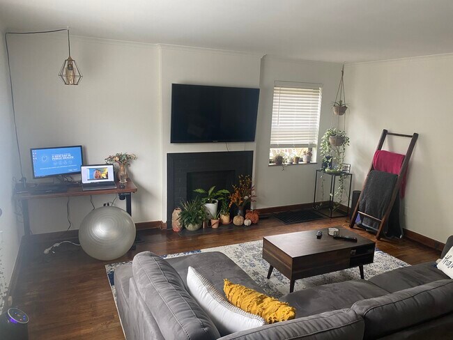 1446 W 6th Ave Unit D