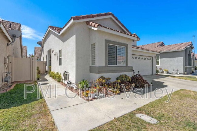 754 Zaphiro Ct