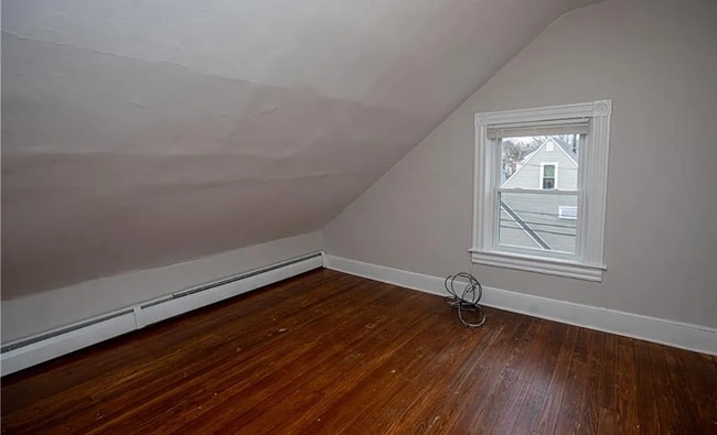 Photo - 64 Pleasant St Unidad 3