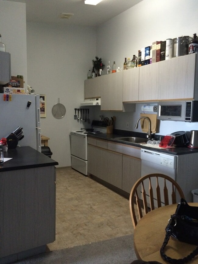 Photo - 3Bd/2Ba Near Campus! W/D Included!