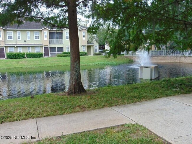 Photo - 10075 GATE N Pky Unit 1208