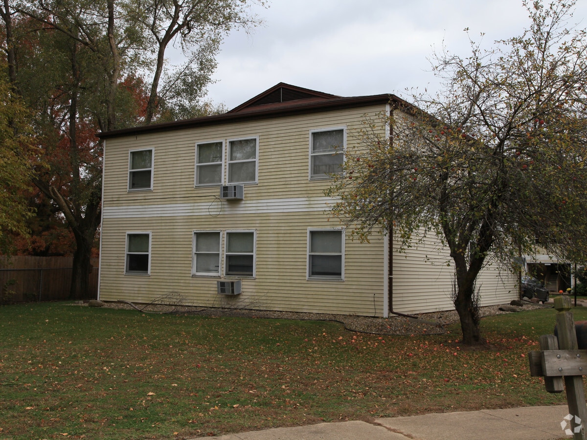 Photo - Bayberry B Apartments