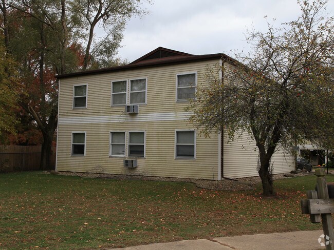 Bayberry B Apartments