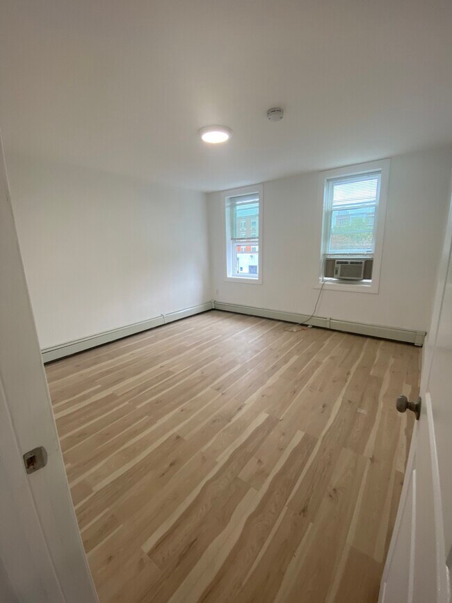 Photo - 113 Orleans St Unit 3