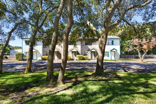 Photo - 696 Tyner St Townhome