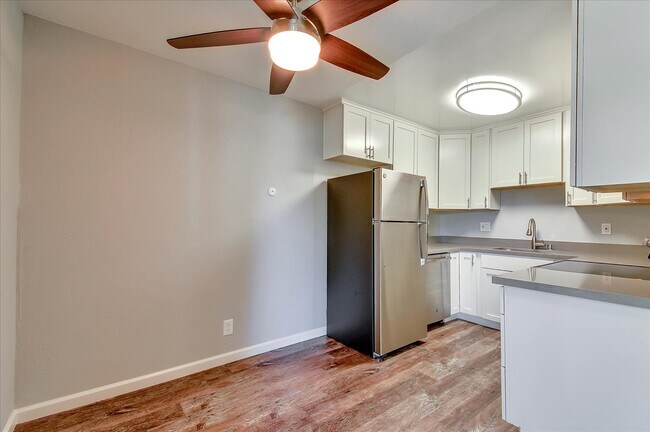 Photo - 2217 Los Padres Boulevard