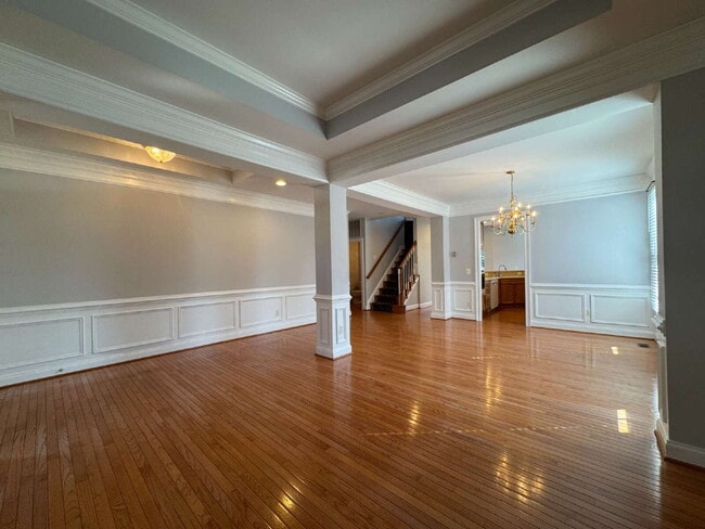 Photo - Spacious Elegance in Gated Piedmont!
