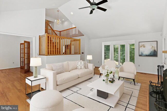 Photo - 12624 Golden Oak Dr