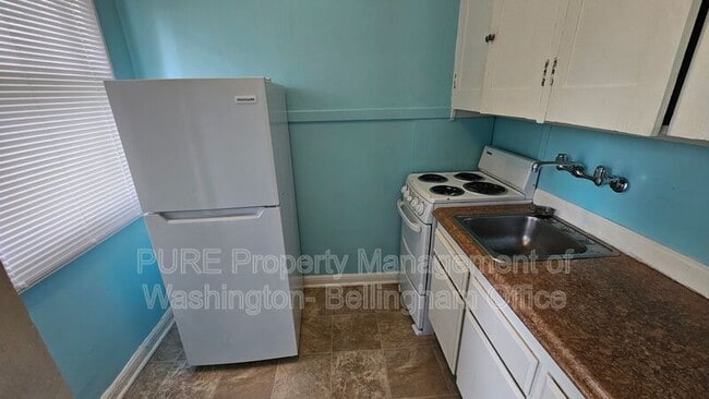Photo - 421 E Maple St