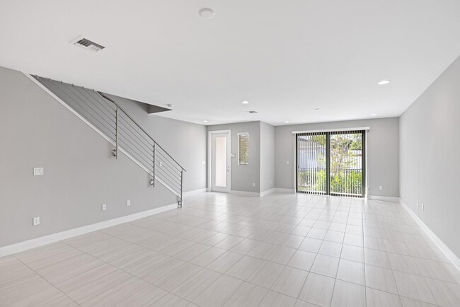 Photo - 3748 Lambert Ave